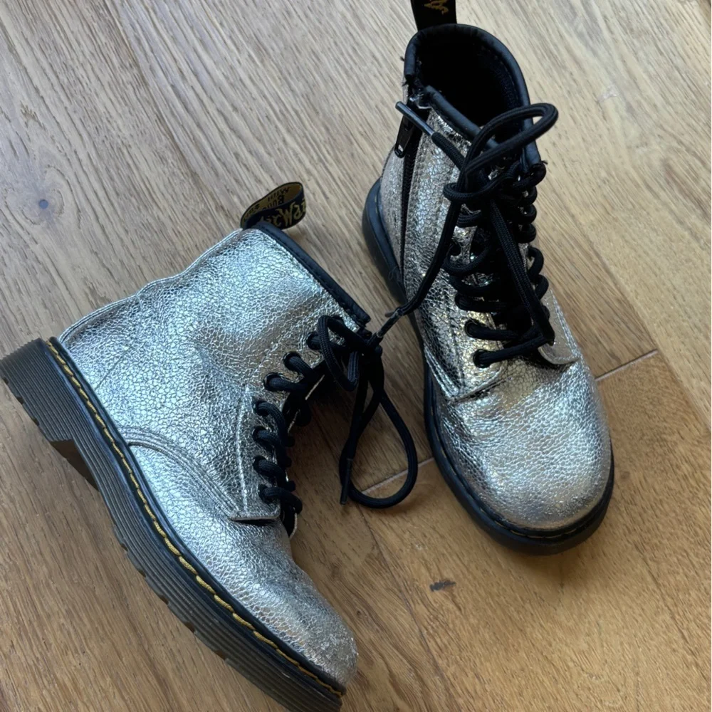 Dr Martens 1460 Silver Crinkle Metallic Boots Toddler Size 11